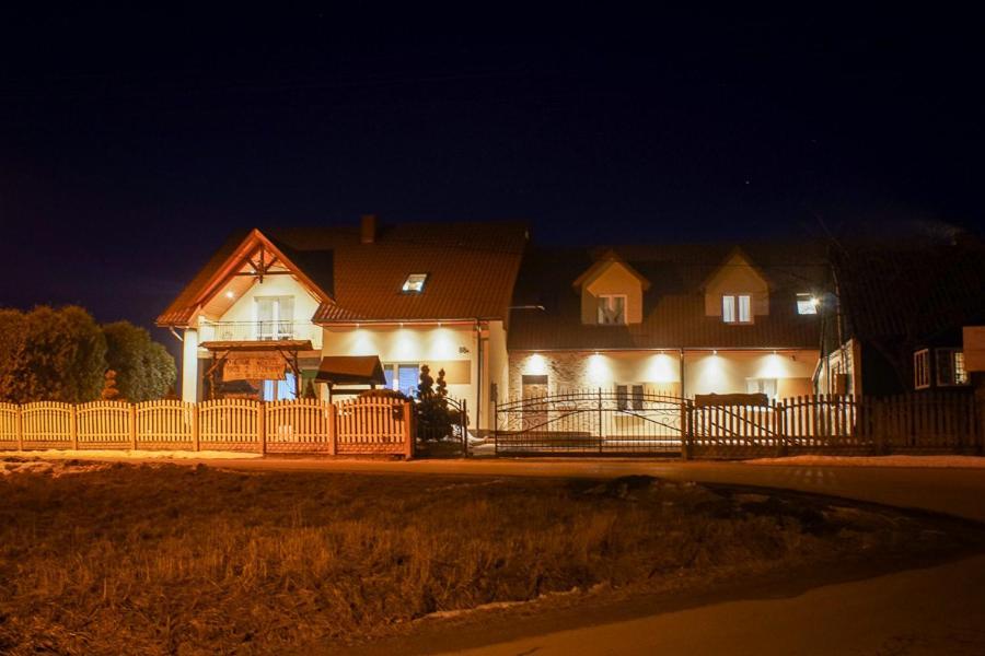 Hostal Wichrowe Wzgórze Krajno Pierwsze Exterior foto